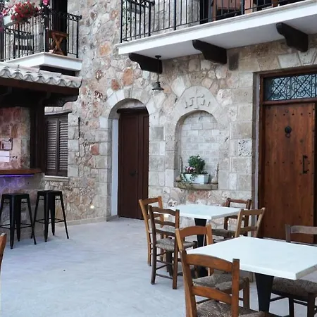 Hanna Koumi Boutique Kormakiti