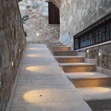 Hanna Koumi Boutique Hotel Kormakiti