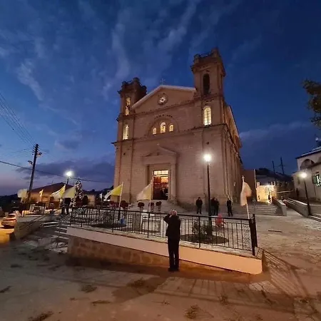 Hanna Koumi Boutique