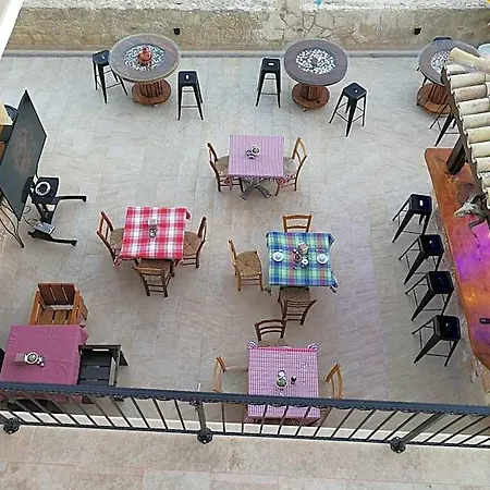 Hanna Koumi Boutique Hotel