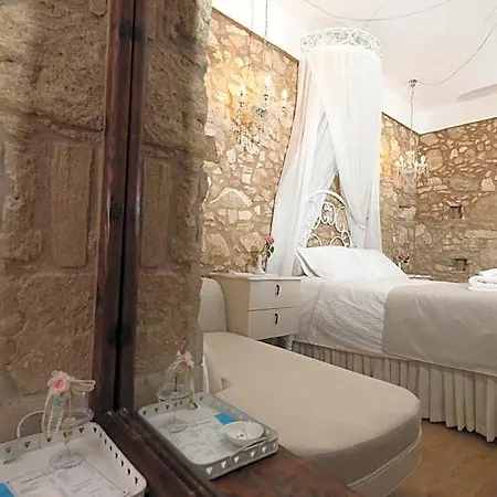Hanna Koumi Boutique 5* Kormakiti