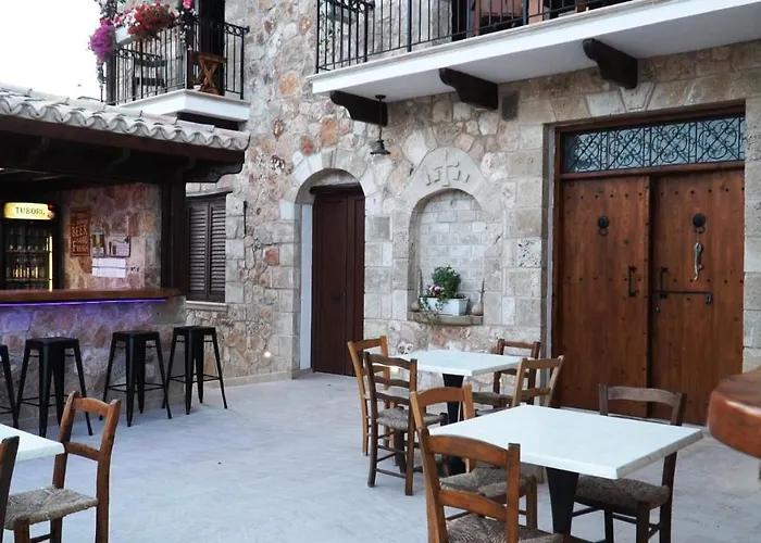 Hanna Koumi Boutique Kormakiti