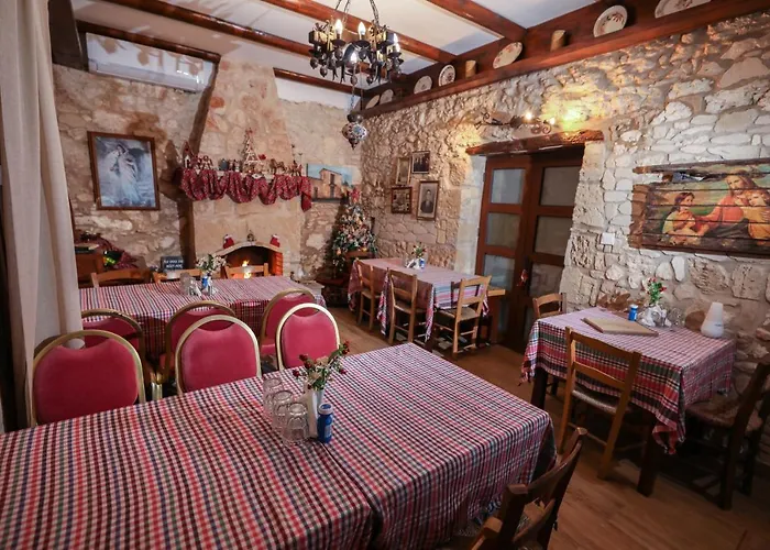 Hanna Koumi Boutique