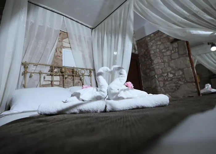 Hanna Koumi Boutique Kormakiti